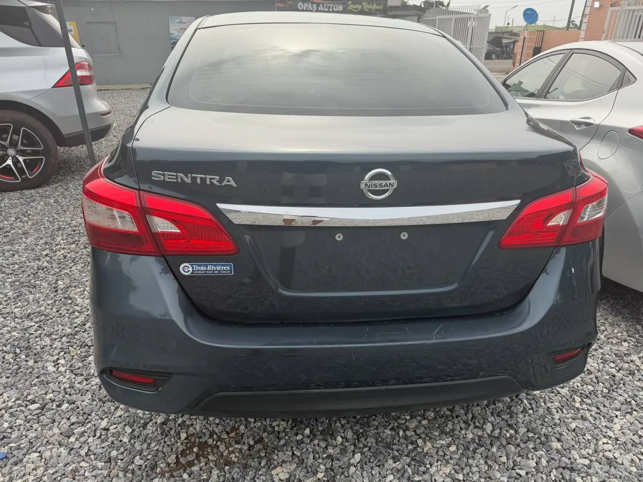 NISSAN CENTRA
